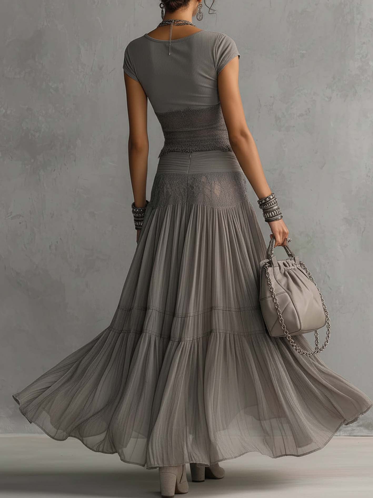 Simone | Set Top s Čipkom i Plisiranim Maxi Suknjom